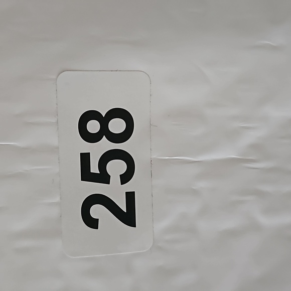 New Walt Disney Minnie Mouse Spinner Keychain featuring a cat design - Picture 8 of 8